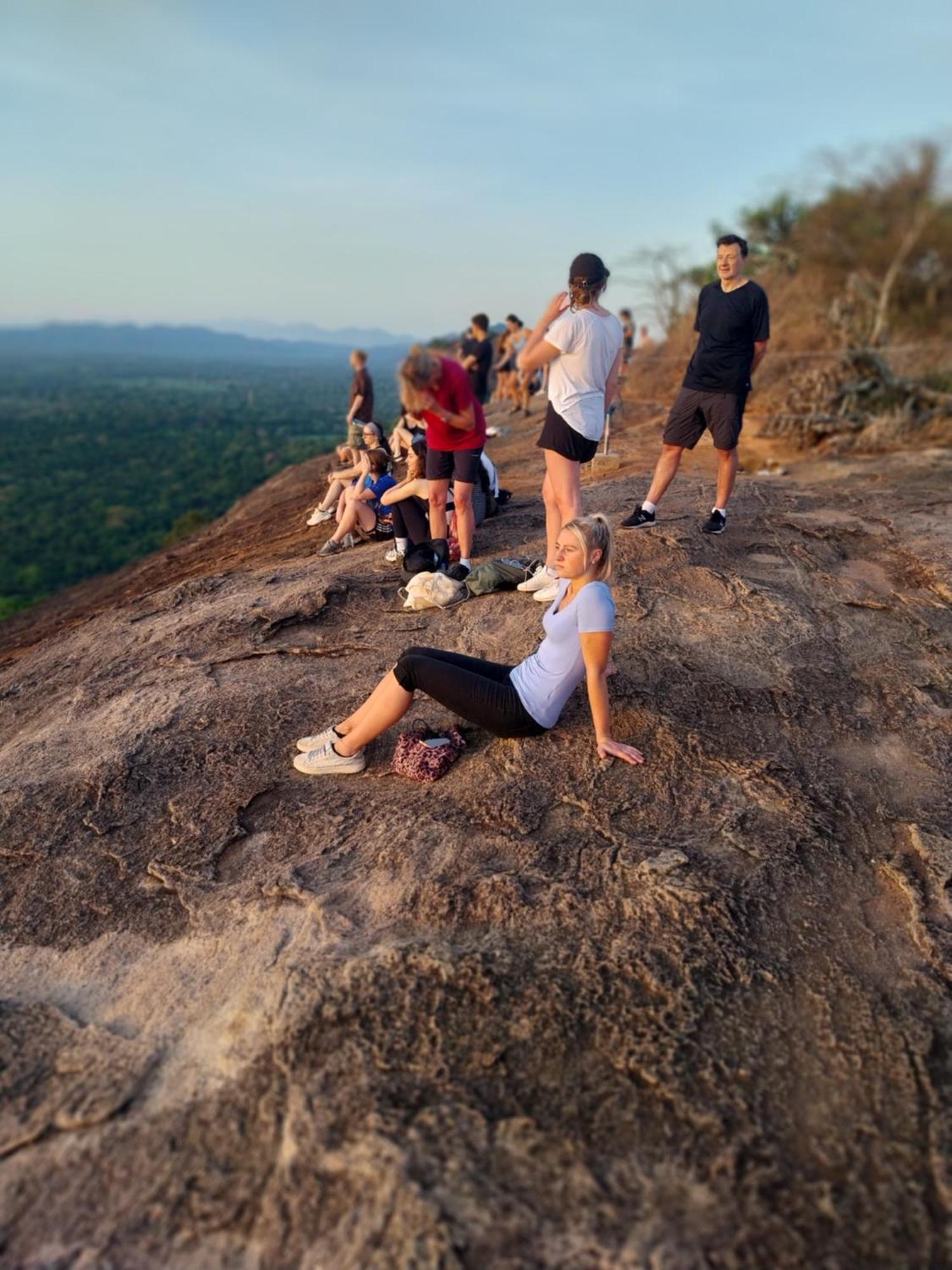 Near The Canal Homstay Sigiriya Buitenkant foto